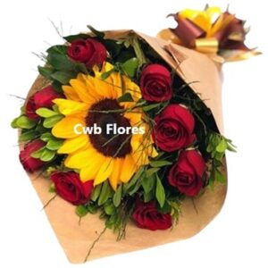 Buquê de Flores com Girassol